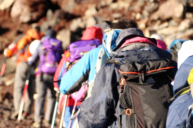 登山でのトレッキングポールの効果は 選び方と注意点 伊吹press